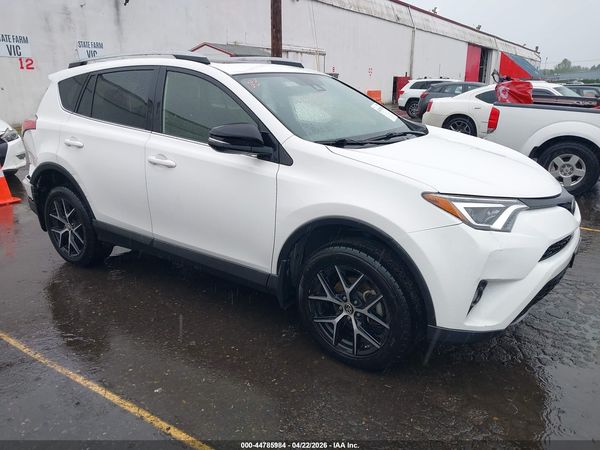 2018 TOYOTA RAV4 SE