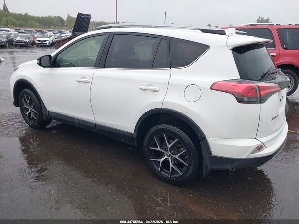 2018 TOYOTA RAV4 SE