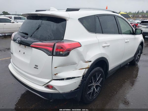 2018 TOYOTA RAV4 SE