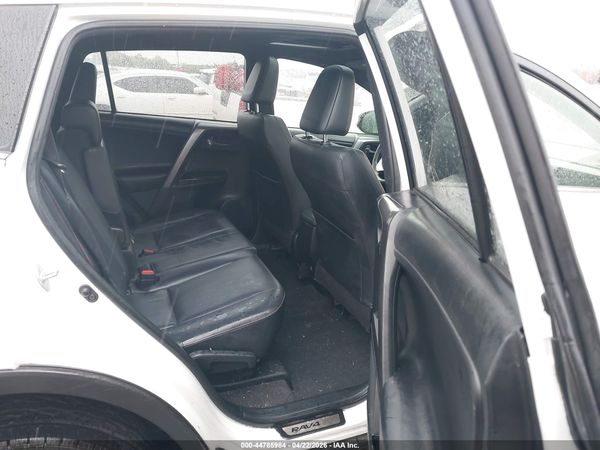 2018 TOYOTA RAV4 SE