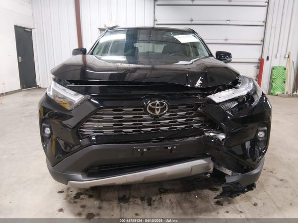 2025 TOYOTA RAV4 LIMITED