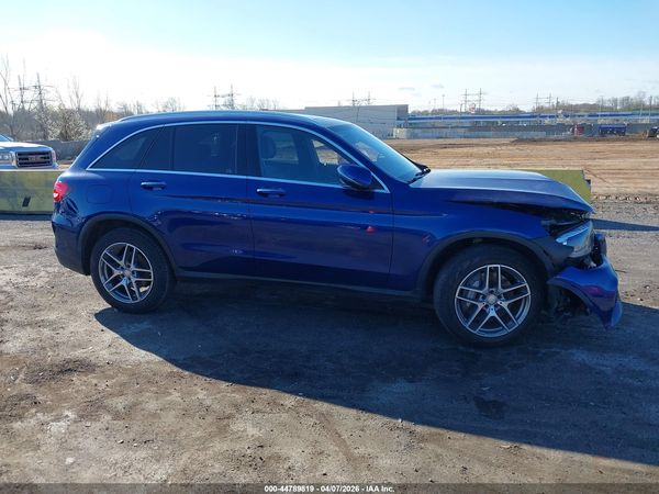 2017 MERCEDES-BENZ GLC 300 4MATIC
