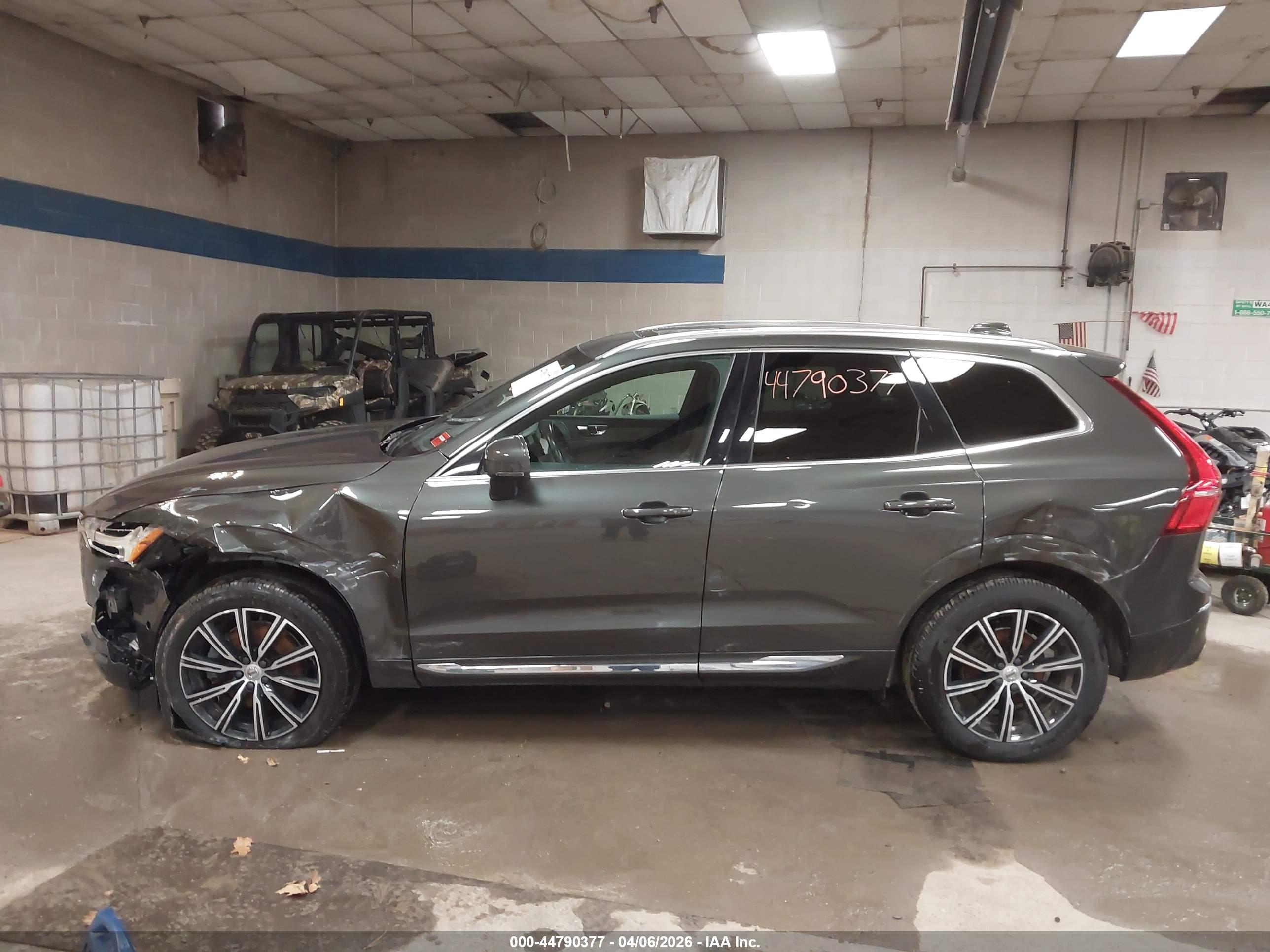2021 VOLVO XC60 T5 INSCRIPTION