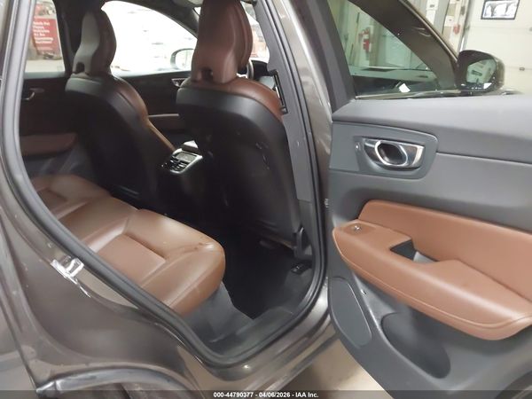 2021 VOLVO XC60 T5 INSCRIPTION