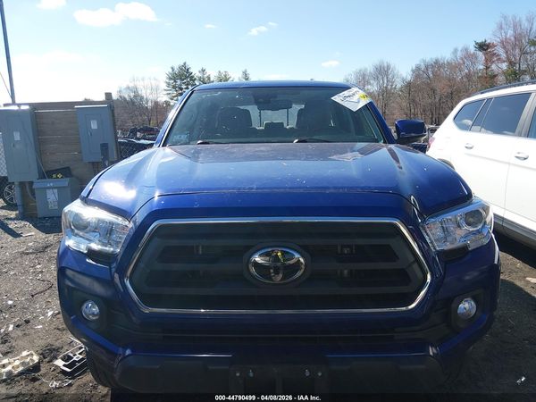 2022 TOYOTA TACOMA SR5 V6