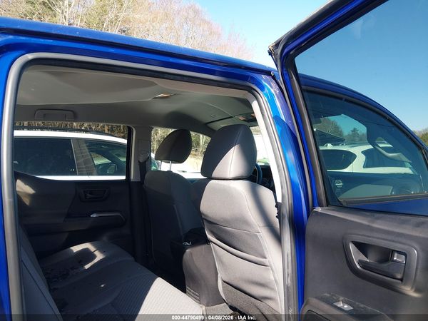 2022 TOYOTA TACOMA SR5 V6