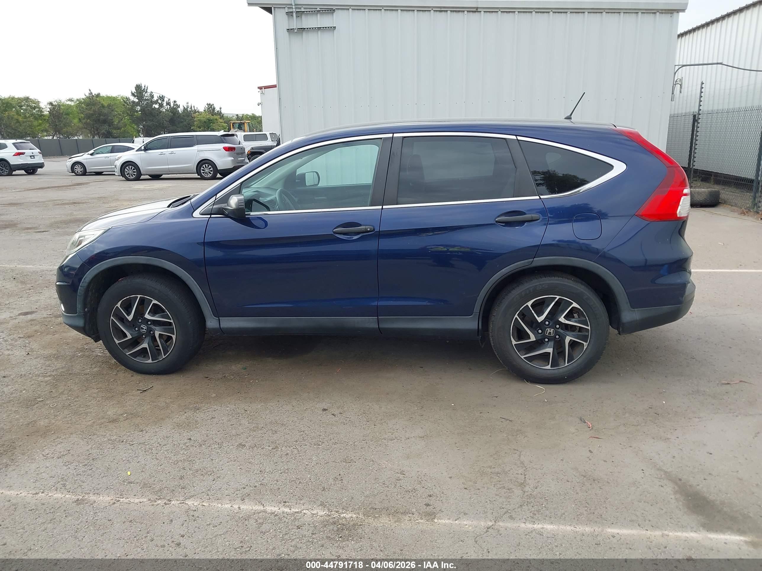 2016 HONDA CR-V SE