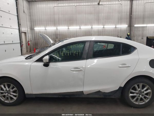 2018 MAZDA MAZDA3 SPORT