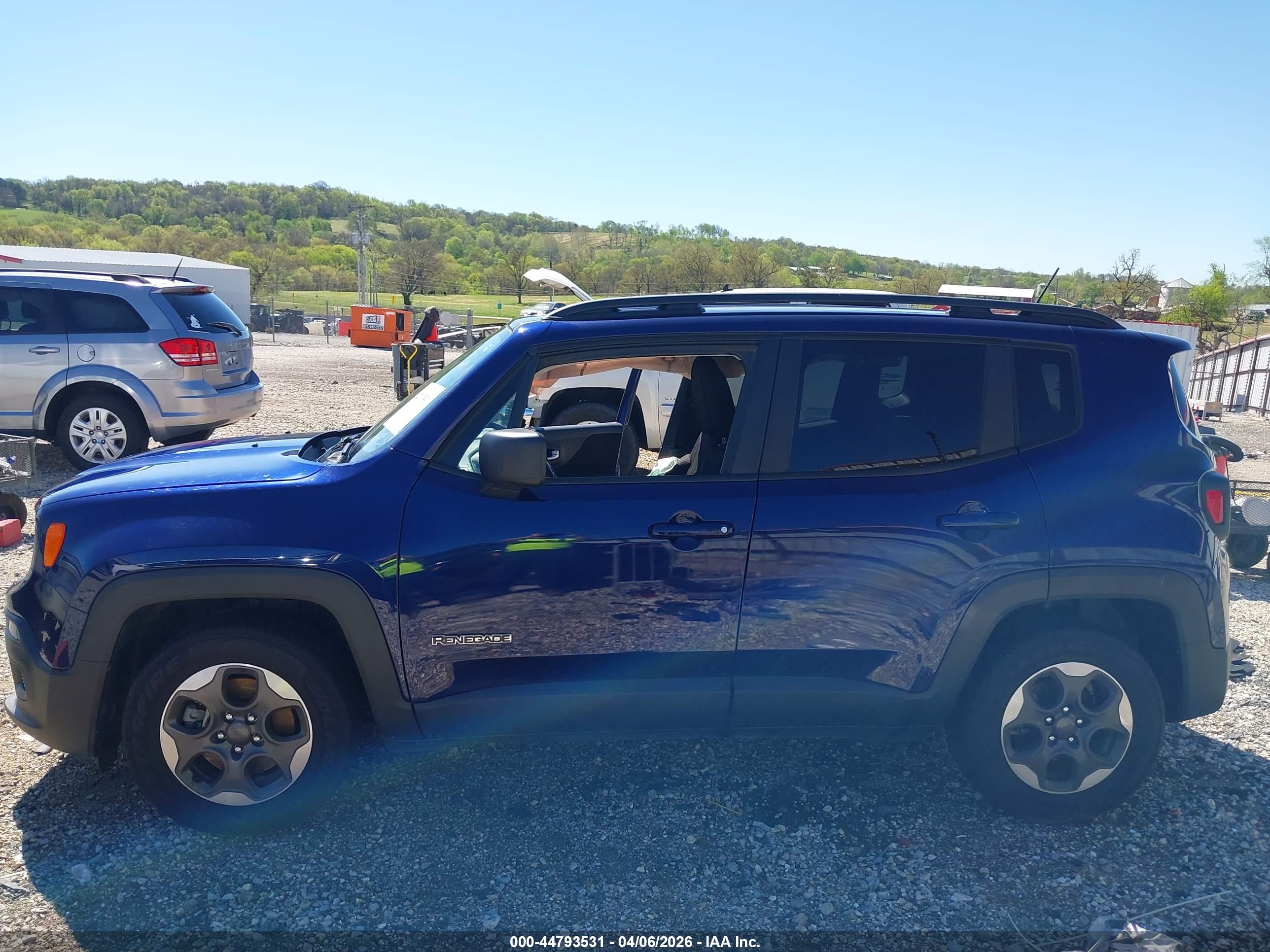 2017 JEEP RENEGADE SPORT FWD