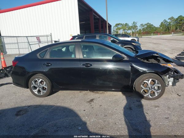 2021 KIA FORTE LXS