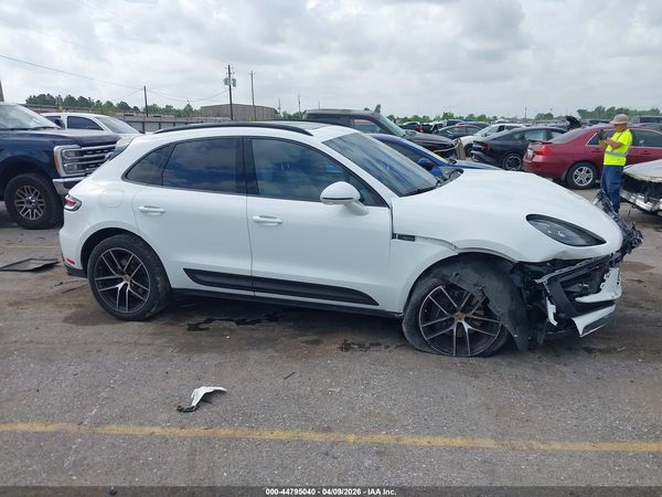 2023 PORSCHE MACAN T
