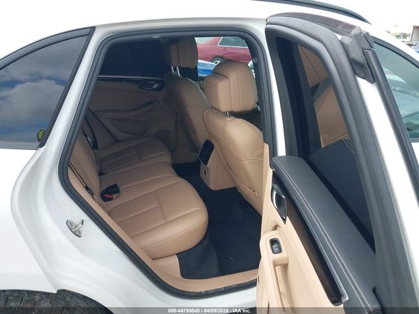 2023 PORSCHE MACAN T