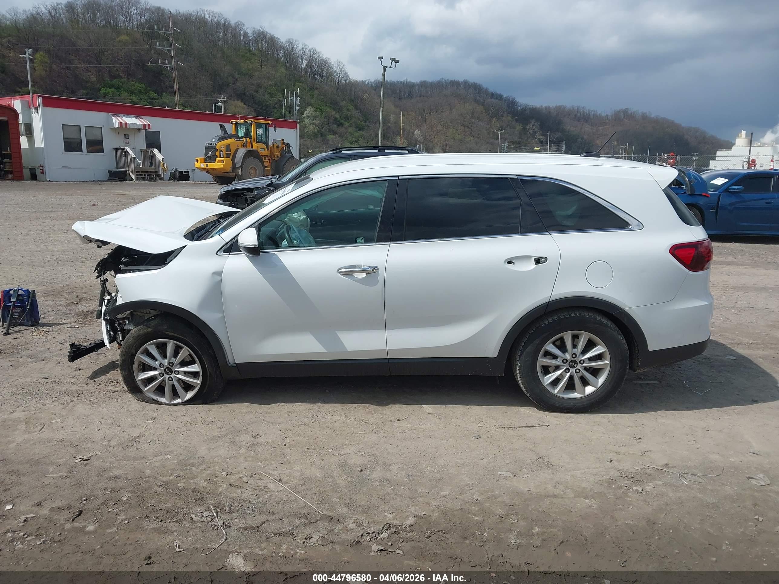 2020 KIA SORENTO 2.4L LX