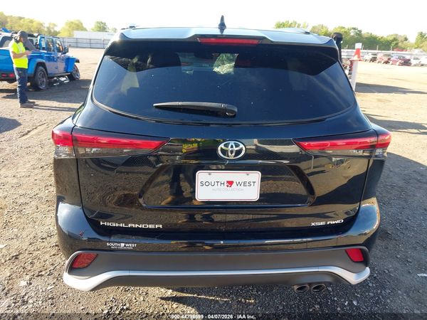 2023 TOYOTA HIGHLANDER XSE