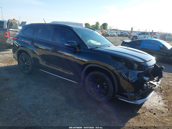 2023 TOYOTA HIGHLANDER XSE