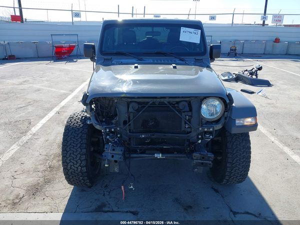 2020 JEEP WRANGLER UNLIMITED SAHARA 4X4
