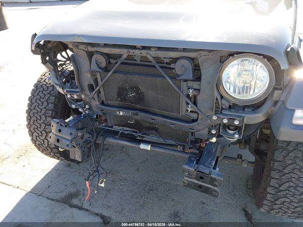 2020 JEEP WRANGLER UNLIMITED SAHARA 4X4
