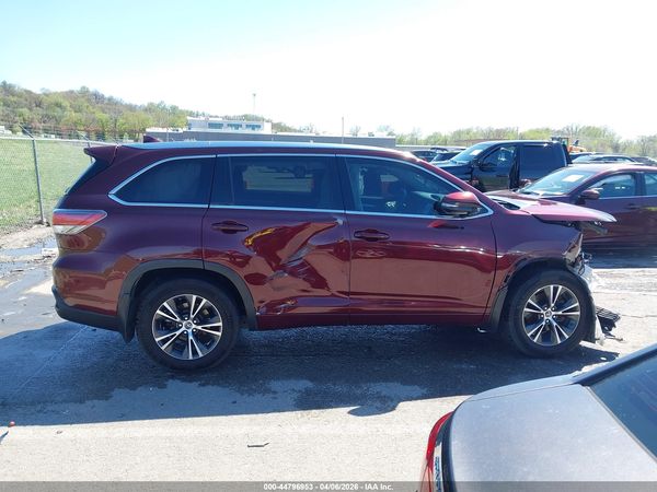 2016 TOYOTA HIGHLANDER XLE V6