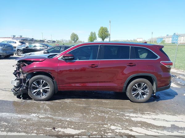 2016 TOYOTA HIGHLANDER XLE V6