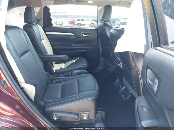 2016 TOYOTA HIGHLANDER XLE V6