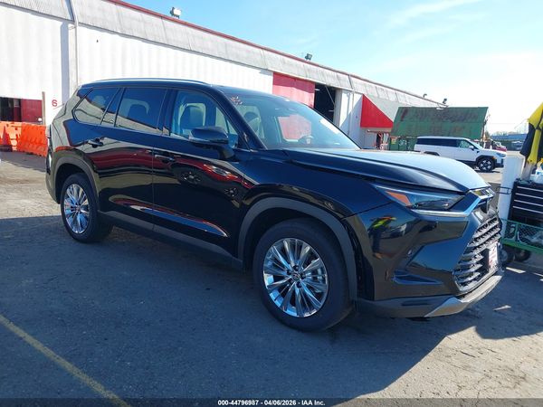 2026 TOYOTA GRAND HIGHLANDER PLATINUM