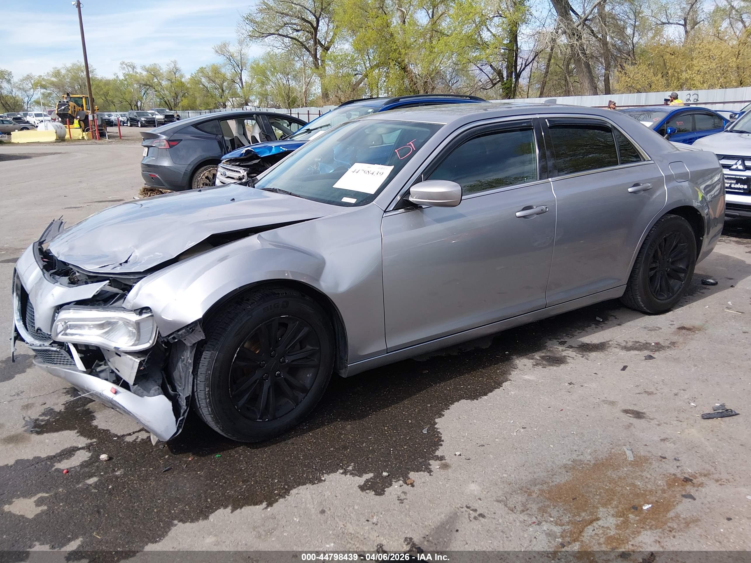 2018 CHRYSLER 300 TOURING L — I2