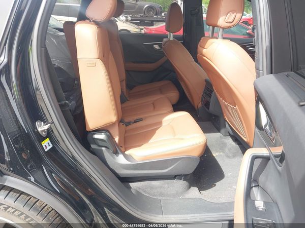 2023 AUDI Q7