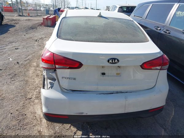 2017 KIA FORTE LX
