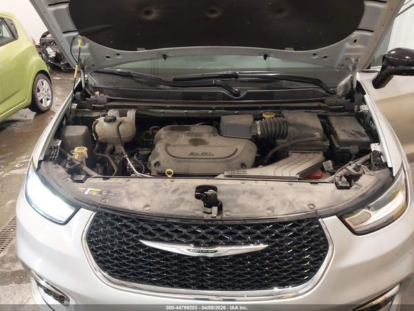 2024 CHRYSLER PACIFICA TOURING L AWD