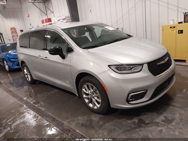 2024 CHRYSLER PACIFICA TOURING L AWD