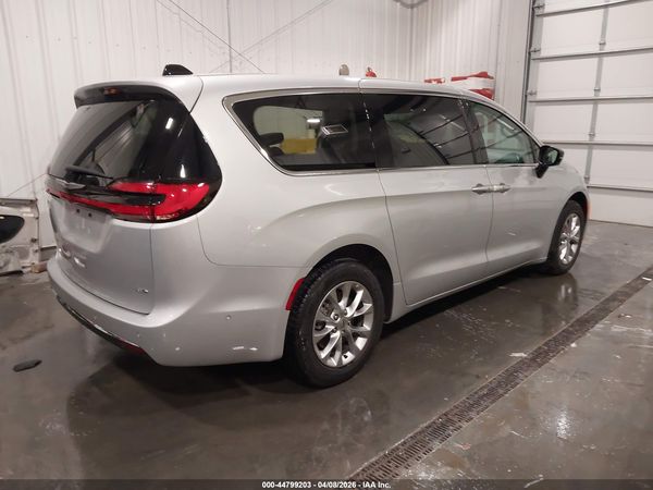 2024 CHRYSLER PACIFICA TOURING L AWD