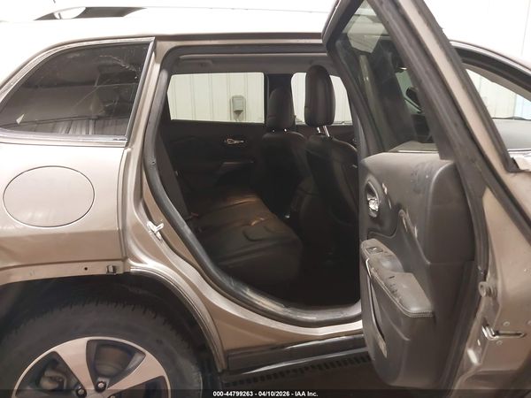 2019 JEEP CHEROKEE LIMITED 4X4 — I8