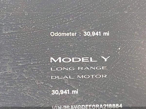 2024 TESLA MODEL Y