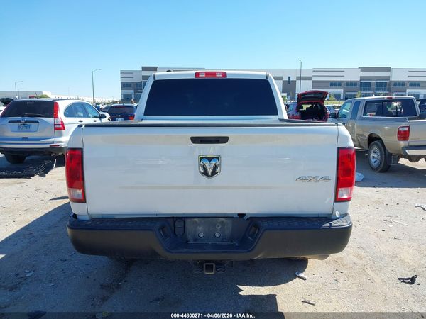 2023 RAM 1500 CLASSIC TRADESMAN  4X4 5'7 BOX