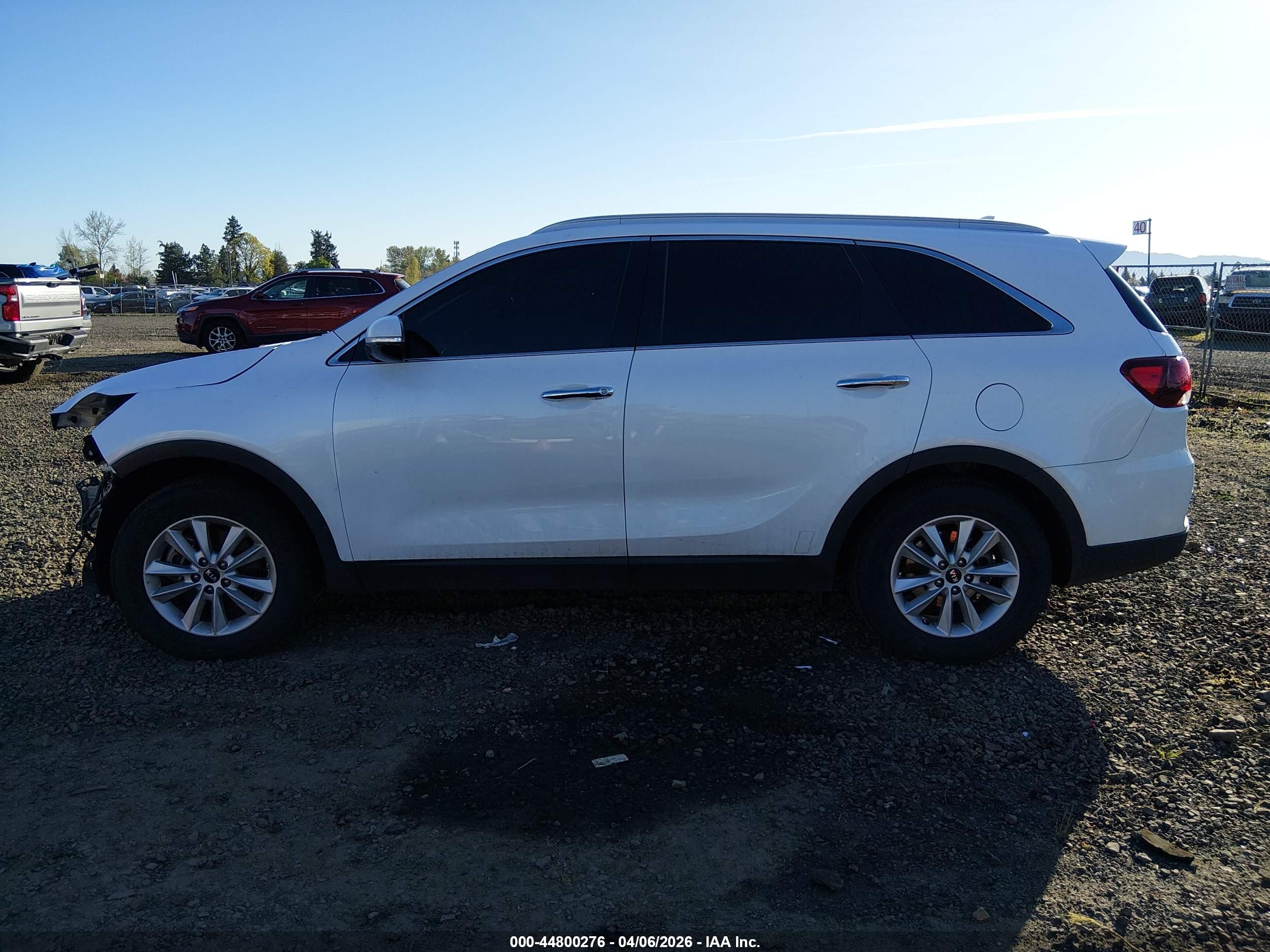 2019 KIA SORENTO 2.4L LX