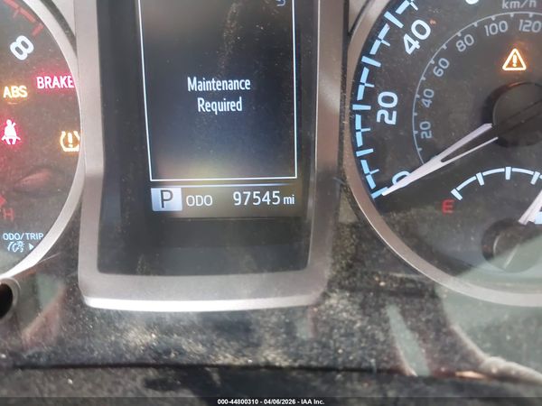 2018 TOYOTA TACOMA SR5 V6