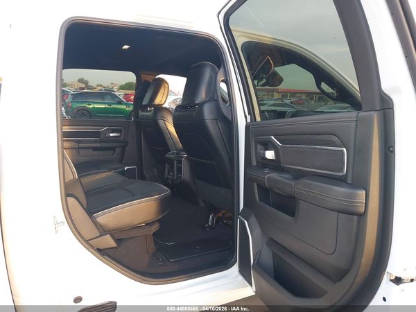 2024 RAM 3500 LARAMIE  4X4 8' BOX — I7