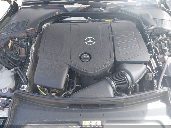 2025 MERCEDES-BENZ C 300 C300