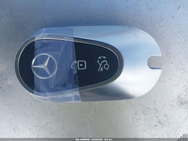 2025 MERCEDES-BENZ C 300 C300