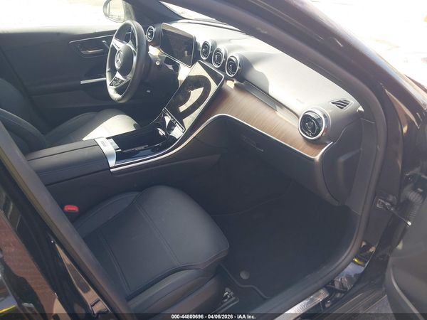 2025 MERCEDES-BENZ C 300 C300