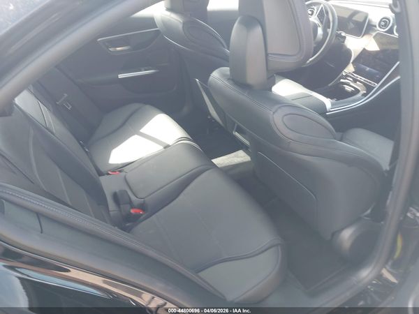 2025 MERCEDES-BENZ C 300 C300