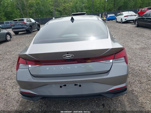 2022 HYUNDAI ELANTRA SEL