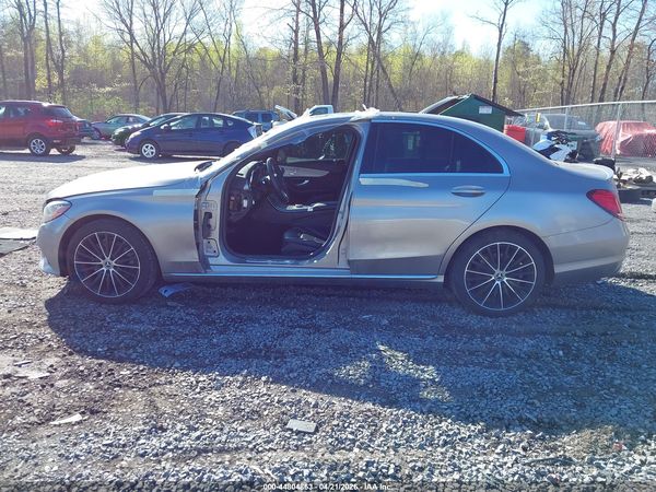 2019 MERCEDES-BENZ C 300 C300