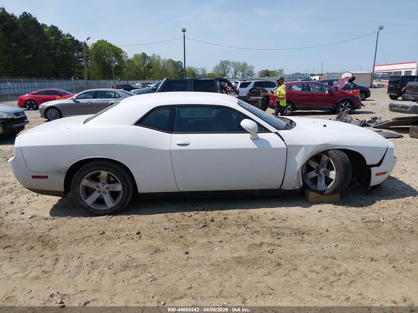 2013 DODGE CHALLENGER SXT