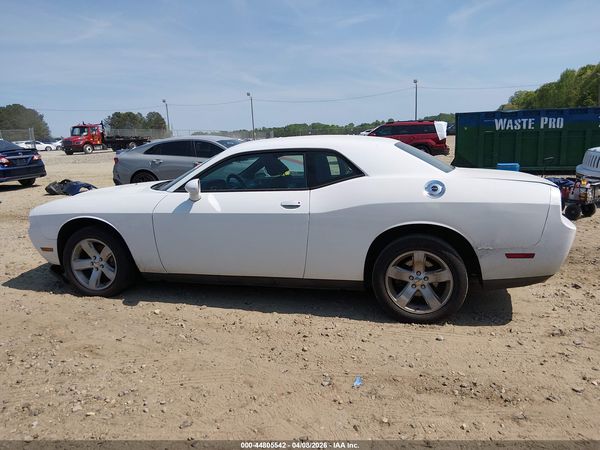 2013 DODGE CHALLENGER SXT