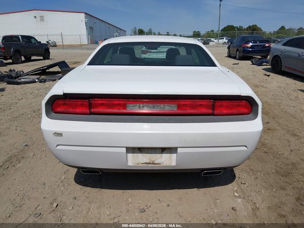 2013 DODGE CHALLENGER SXT