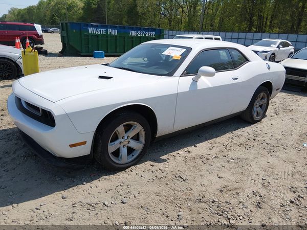 2013 DODGE CHALLENGER SXT