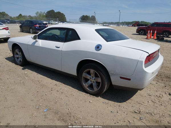 2013 DODGE CHALLENGER SXT
