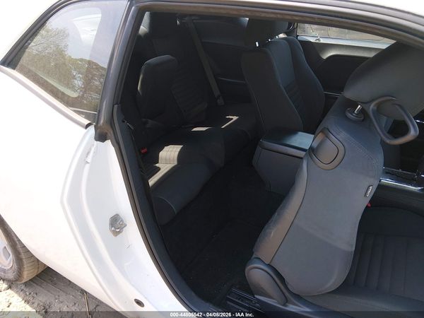 2013 DODGE CHALLENGER SXT