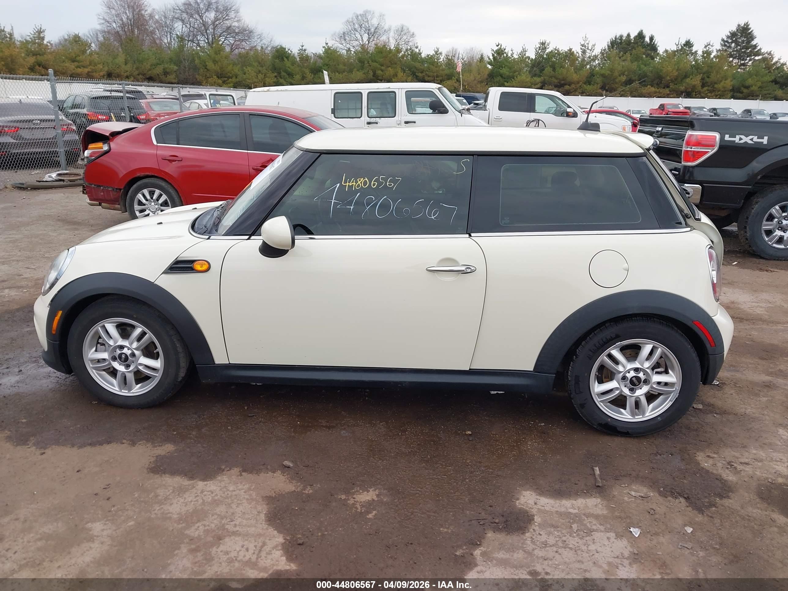 2012 MINI COOPER